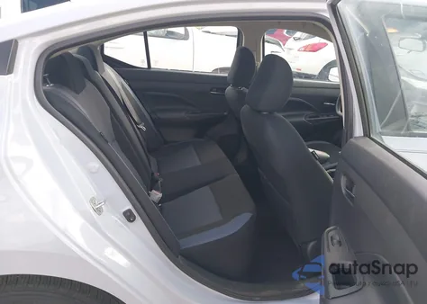 2025 Nissan Versa 1.6 Sv z USA, uszkodzony, nr VIN 3N1CN8EV8SL830221